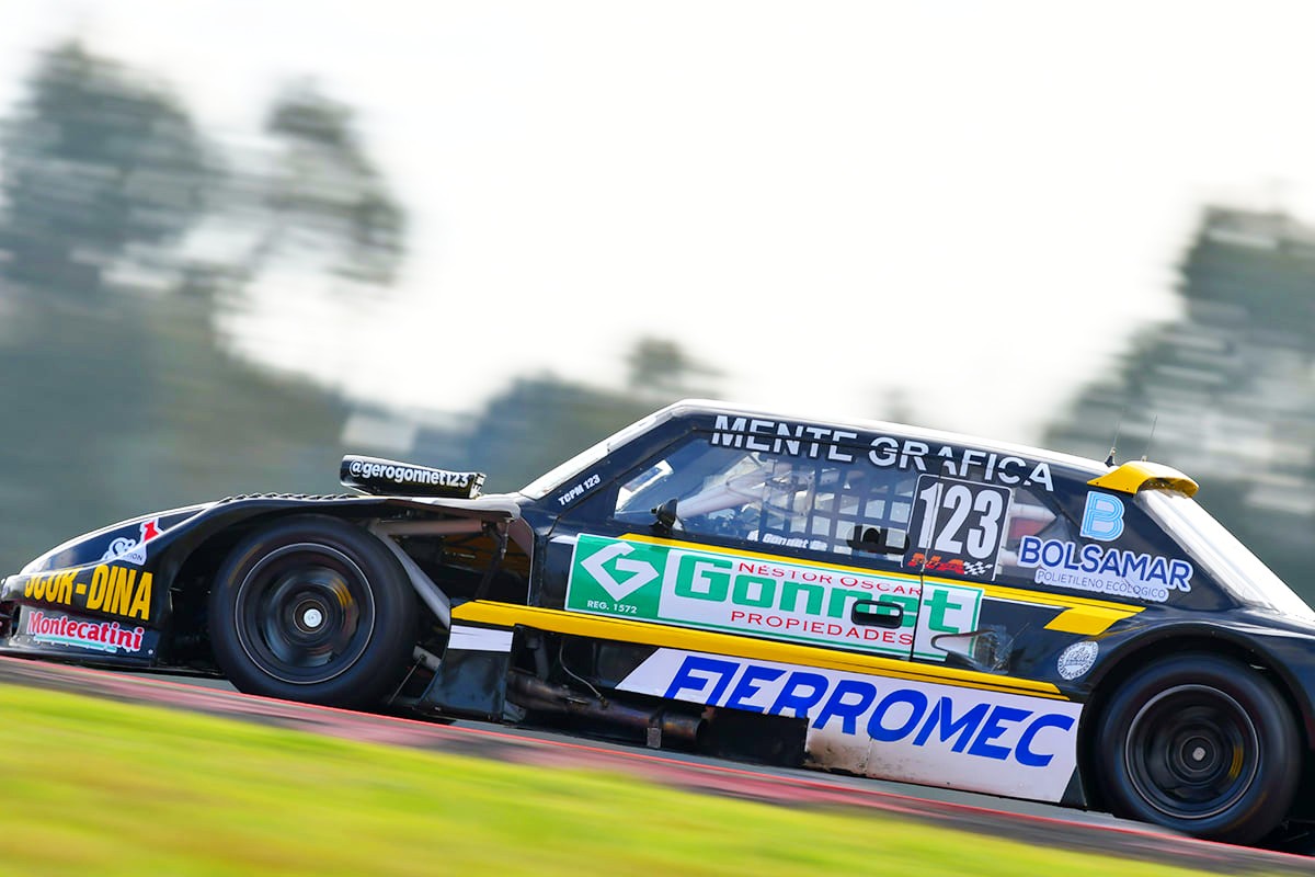 El Torino de Gonnet clasificando en La Plata.