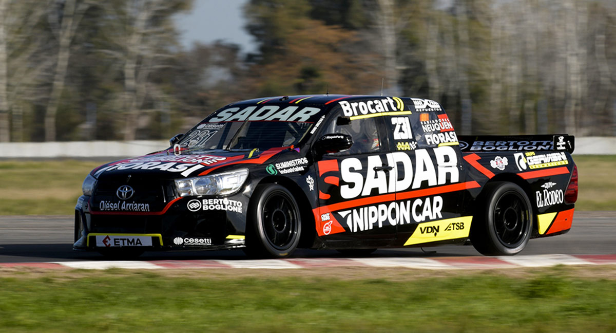 Urcera con la Toyota en La Plata.