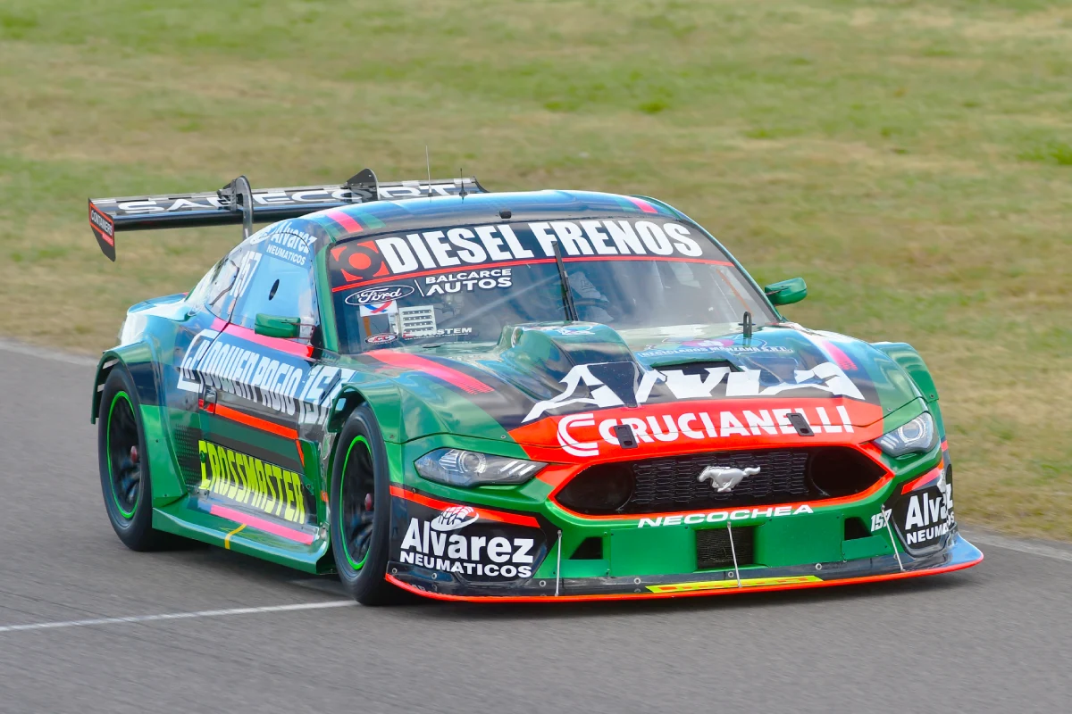 Ford Mustang de Juan Bautista De Benedictis en Toay.