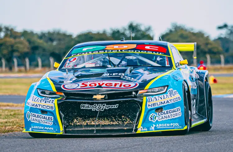 Camaro en la pista