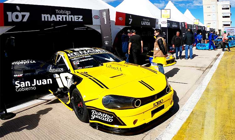 Torino nuevo de TC de Tobías Martínez en boxes.