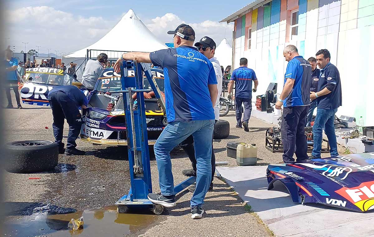 El Mustang de Urcera en la Técnica del TC en San Luis.