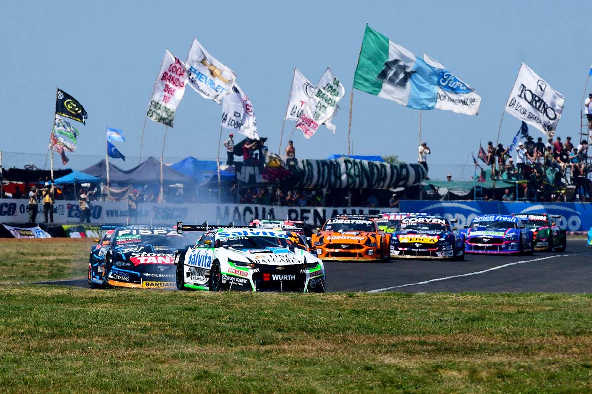 Pelotón de TC en Paraná.