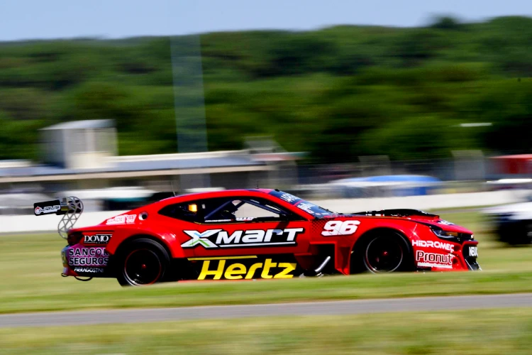 Camaro en la pista